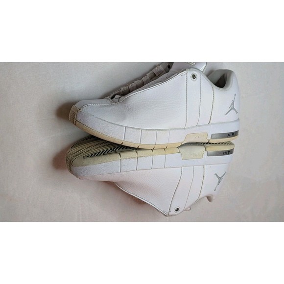 Jordan Team Elite 2 Low White Metallic Silver AO1732-100 Girl's Size (4.5) YOUTH - Picture 2 of 16